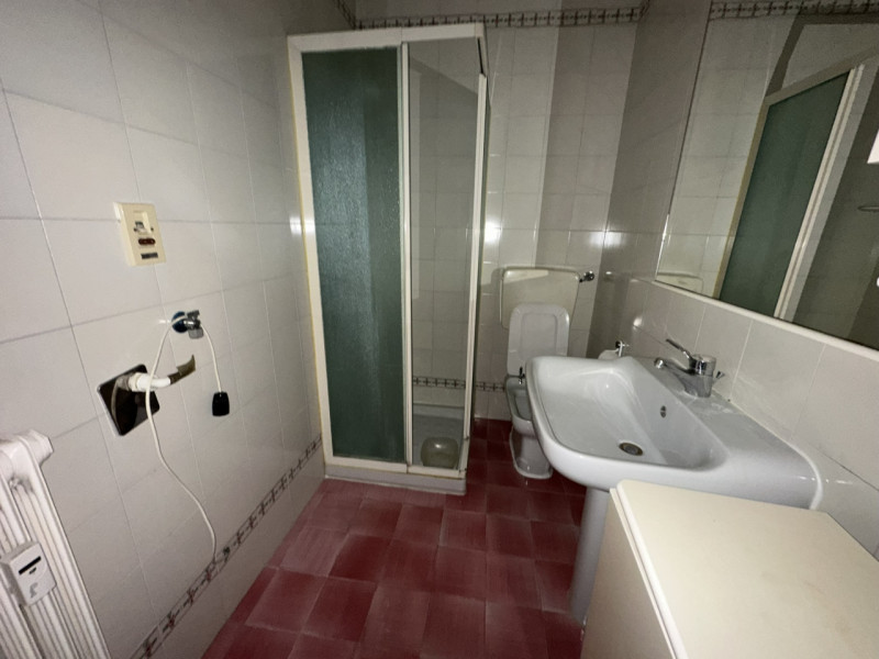 OTTIMO APPARTAMENTO TRICAMENRE ZONA SANTA RITA - VENDESI

Nel quartiere di Santa Rita, comodo a t...