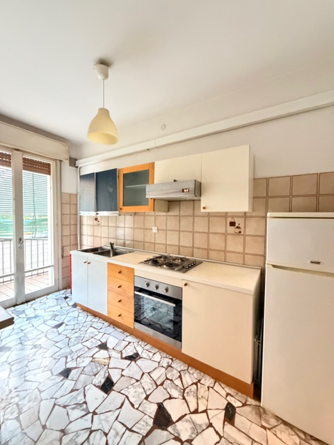 S. Bellino: spazioso appartamento in un condominio con ascensore e in posizione assolutamente cen...