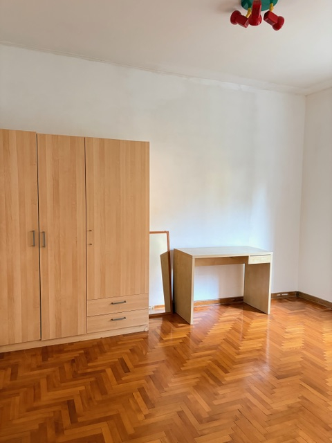 S. Bellino: spazioso appartamento in un condominio con ascensore e in posizione assolutamente cen...