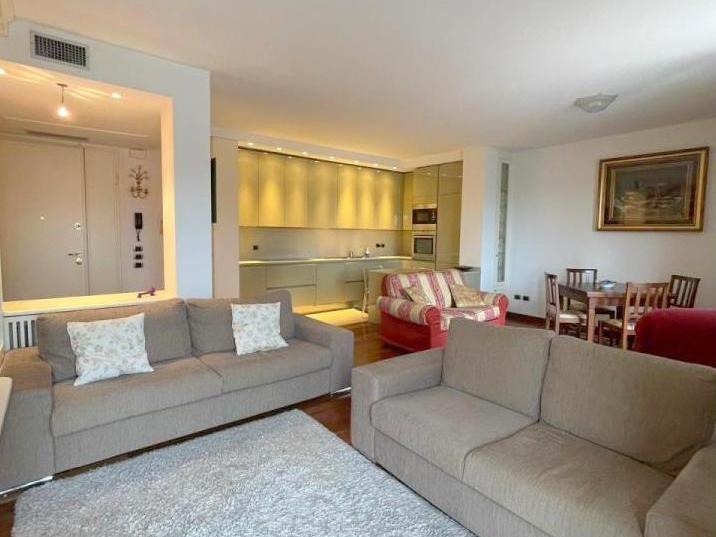 Immobile in esclusiva al Gruppo Padova MLS

Nella zona più esclusiva di Abano, in elegante palazz...