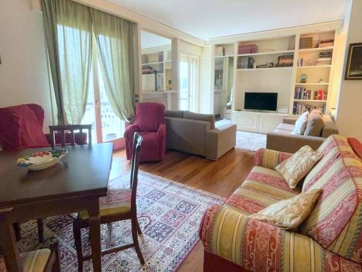 Immobile in esclusiva al Gruppo Padova MLS

Nella zona più esclusiva di Abano, in elegante palazz...