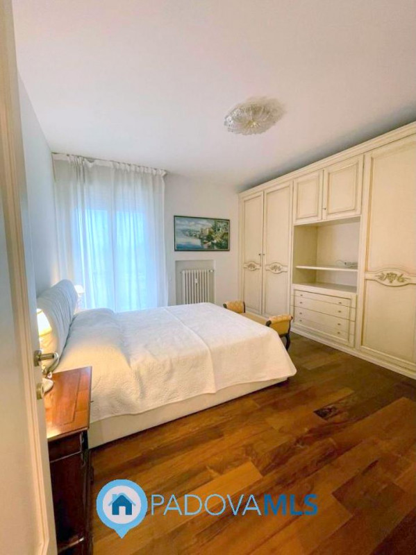 Immobile in esclusiva al Gruppo Padova MLS

Nella zona più esclusiva di Abano, in elegante palazz...