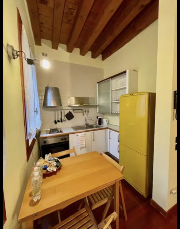 Padova zona Duomo Nicoletta dardilli di AD casa Padova propone in locazione accogliente appartame...