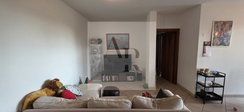 Perarolo: Proponiamo in locazione, splendido e luminoso appartamento trilocale situato nel cuore ...