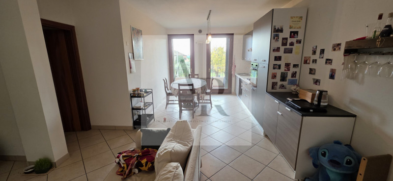 Perarolo: Proponiamo in locazione, splendido e luminoso appartamento trilocale situato nel cuore ...