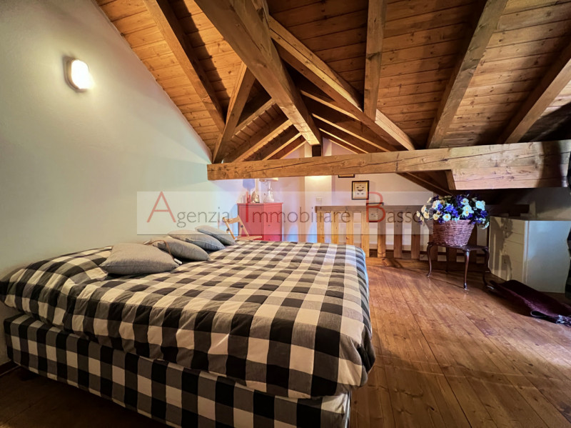 VIVERE LA MONTAGNA – PÈCOL, AI PIEDI DEL CIVETTA

Nel cuore di Pecol, rinomata località turistic...