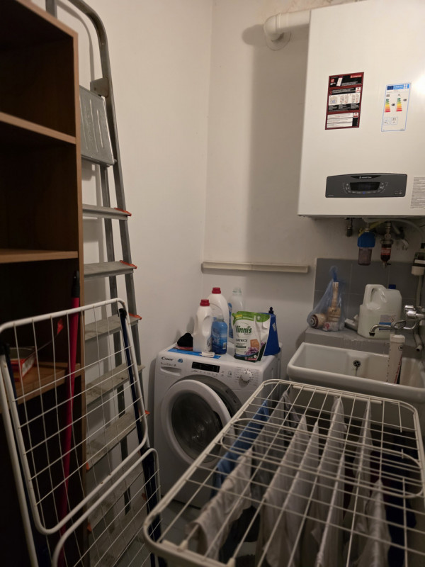 Scoprite un'opportunità unica per vivere in uno splendido attico situato nella prestigiosa zona d...