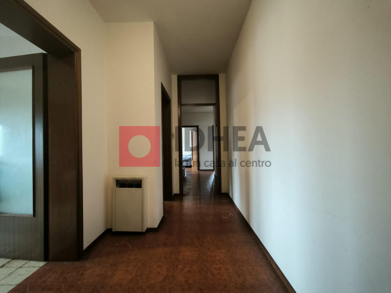 "RIFERIMENTO FPP5 "

P0NTE DI PIAVE - CENTRO.
In zona residenziale tranquilla e ben servita, post...