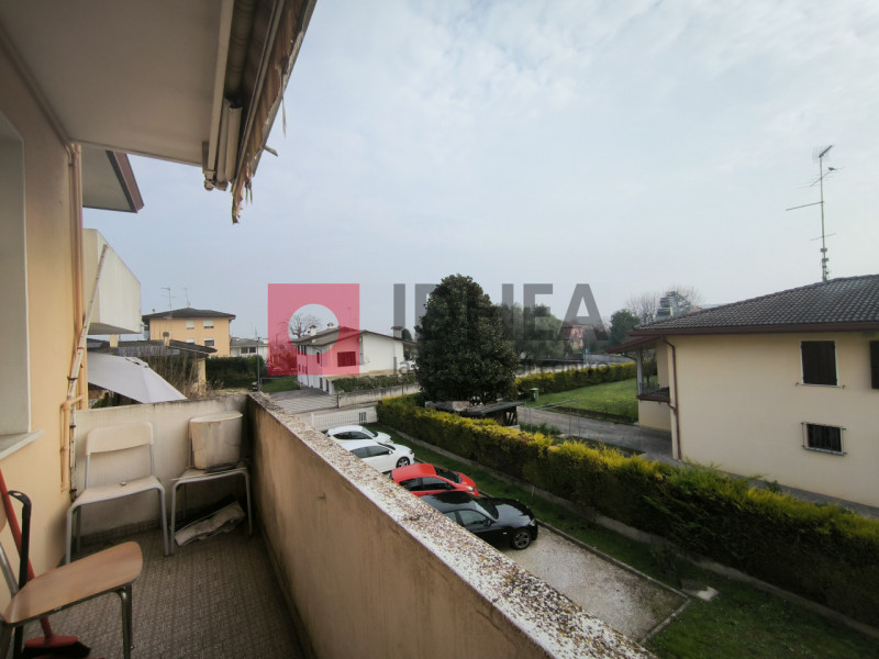 "RIFERIMENTO FPP5 "

P0NTE DI PIAVE - CENTRO.
In zona residenziale tranquilla e ben servita, post...