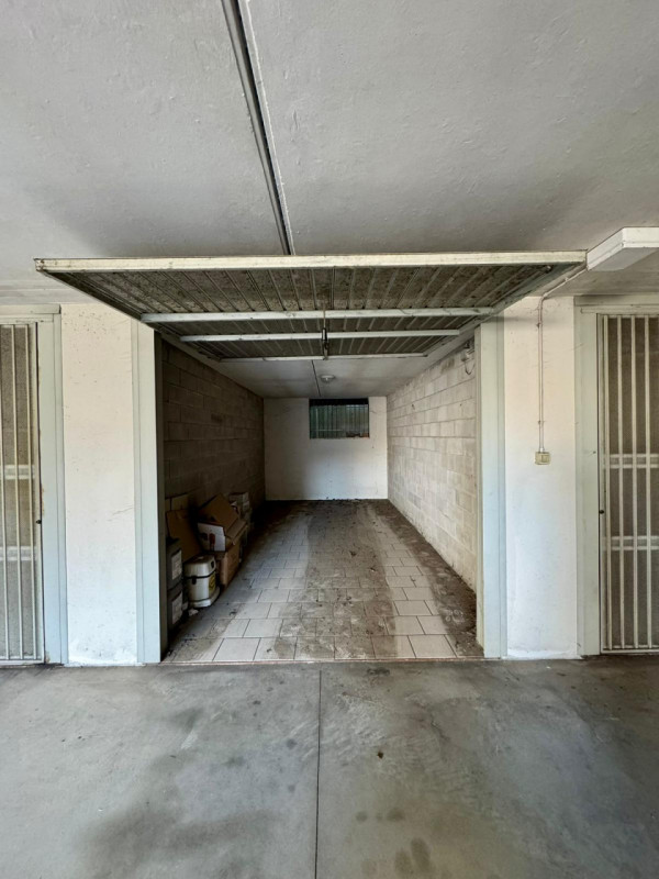 Proponiamo in vendita un introvabile appartamento quadrilocale nel cuore di Noventa Padovana, sit...