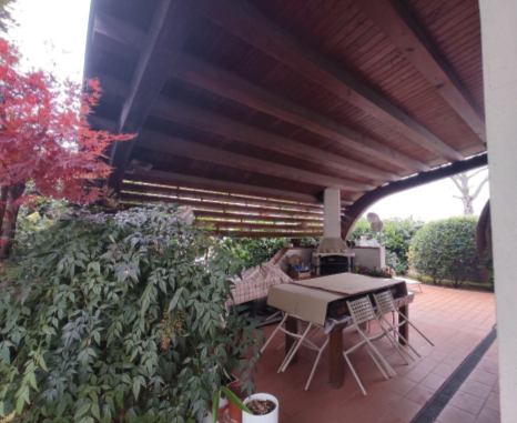 Rif. A.A.449-23

Vendita all'asta - villino su 3 livelli con giardino in data 31 marzo 2026

Desc...