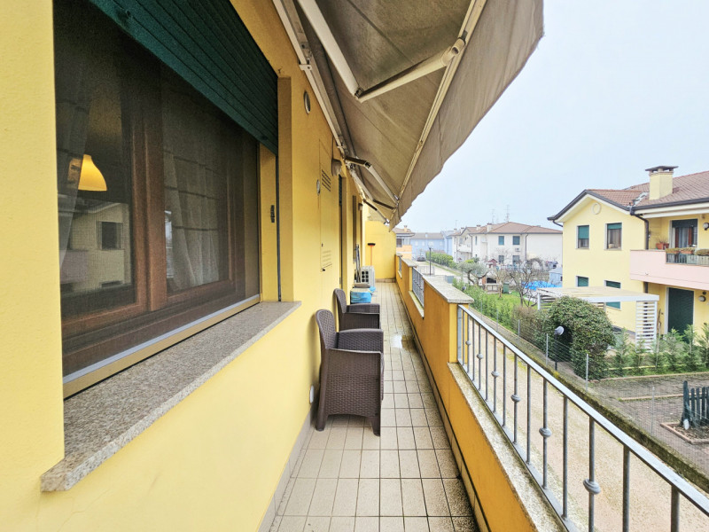 Proponiamo in vendita appartamento bilocale, con ingresso indipendente, in zona residenziale a Os...