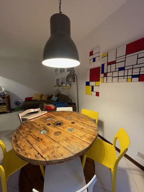 Vigodarzere vendesi in bel contesto appartamento al primo piano in buono stato locativo, con graz...