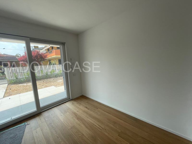 L'emozione di una Villa, la comodità di un Appartamento

Composizione: Soggiorno panoramico, cuci...