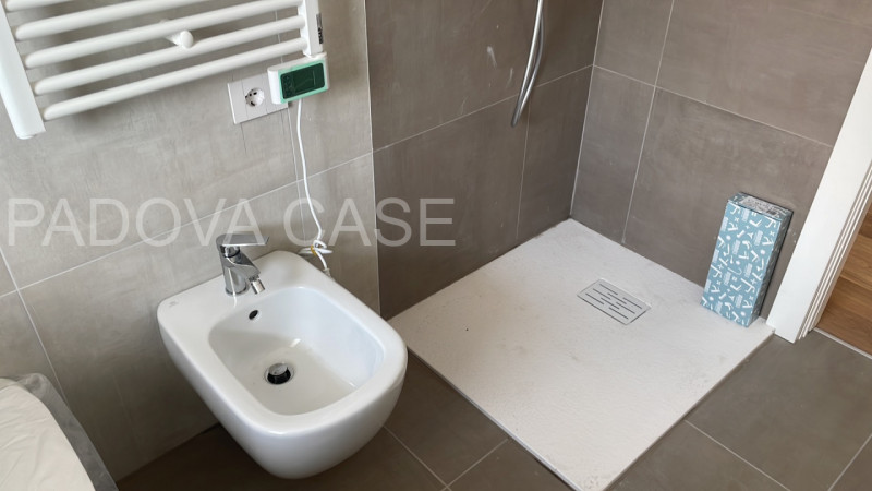 L'emozione di una Villa, la comodità di un Appartamento

Composizione: Soggiorno panoramico, cuci...