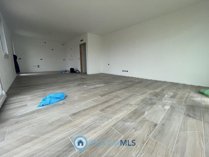 Immobile in esclusiva al Gruppo Padova MLS


Ti presentiamo una splendida opportunità immobiliare...