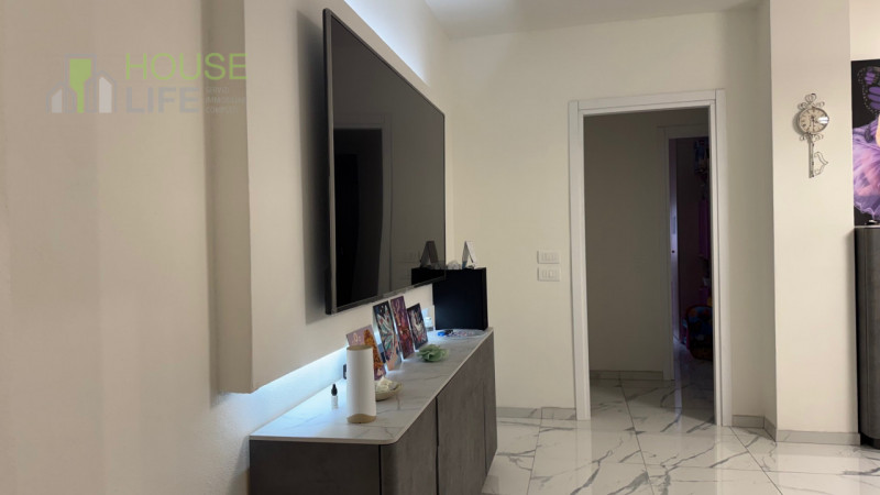 SCHIO - SS. Trinità: in zona residenziale tranquilla e molto ricercata, proponiamo luminoso TRICA...