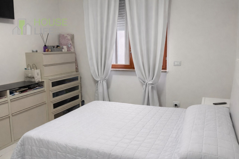 SCHIO - SS. Trinità: in zona residenziale tranquilla e molto ricercata, proponiamo luminoso TRICA...