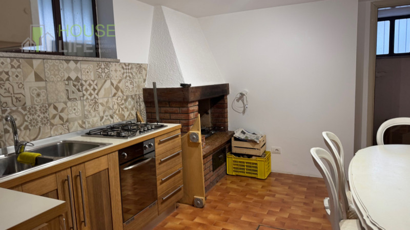 SCHIO - SS. Trinità: in zona residenziale tranquilla e molto ricercata, proponiamo luminoso TRICA...