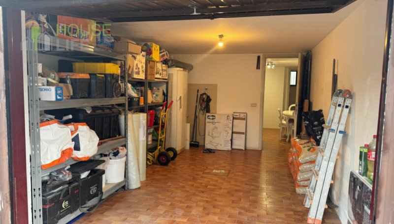 SCHIO - SS. Trinità: in zona residenziale tranquilla e molto ricercata, proponiamo luminoso TRICA...