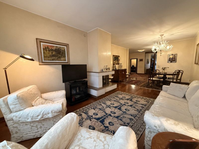 PADOVA - ARCELLA loc. SAN CARLO rif. EA235: In zona ben servita, Casa su misura ha il piacere di ...