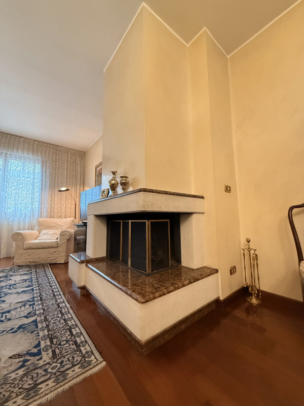 PADOVA - ARCELLA loc. SAN CARLO rif. EA235: In zona ben servita, Casa su misura ha il piacere di ...