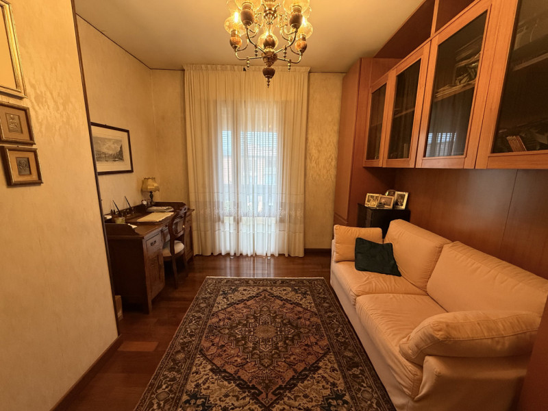 PADOVA - ARCELLA loc. SAN CARLO rif. EA235: In zona ben servita, Casa su misura ha il piacere di ...