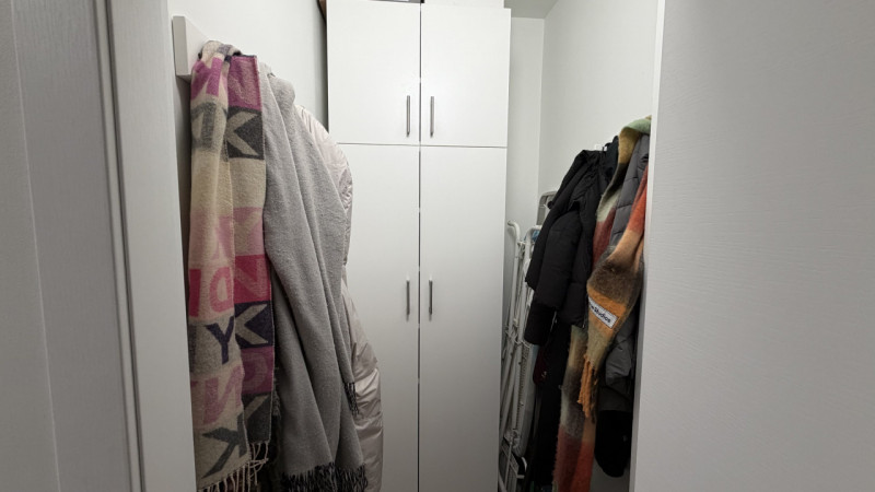 In esclusiva proponiamo un ampio appartamento quadrilocale di circa 120 mq situato al primo piano...