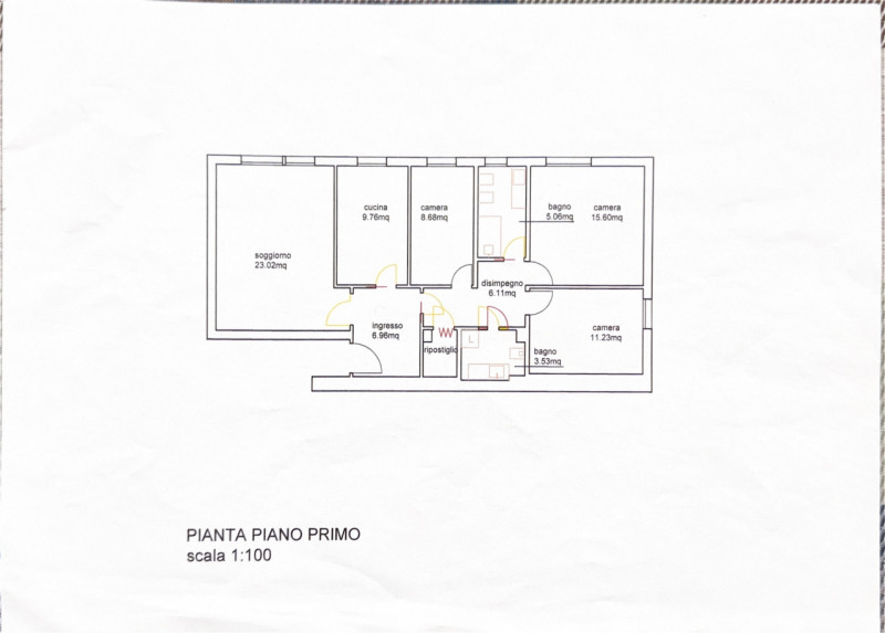 In esclusiva proponiamo un ampio appartamento quadrilocale di circa 120 mq situato al primo piano...