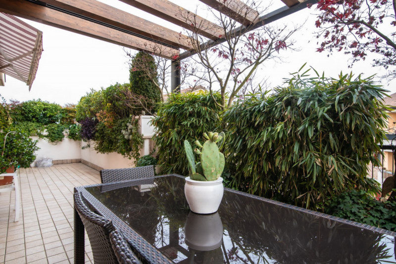 VIGONZA CENTRO NEL RESIDENCE "LA VILLETTE" vi proponiamo prestigioso ATTICO di 160 mq calpestabil...