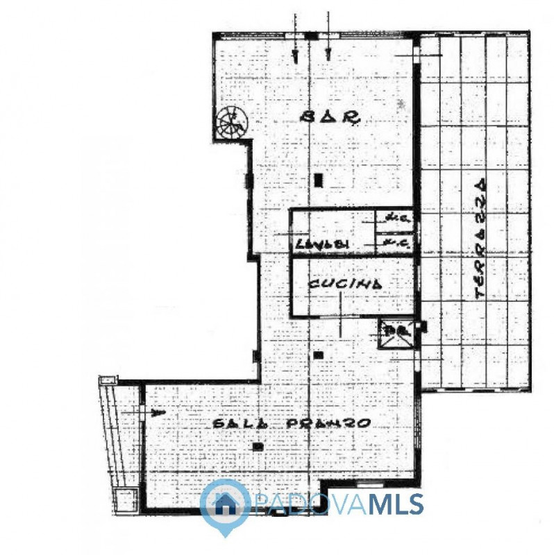 Immobile in esclusiva al Gruppo Padova MLS

Opportunità! Interessante negozio fronte strada predi...