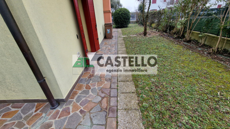 Bifamiliare recente con giardino in quartiere chiuso tra Campodarsego Sant’Andrea e Vigonza Codiv...
