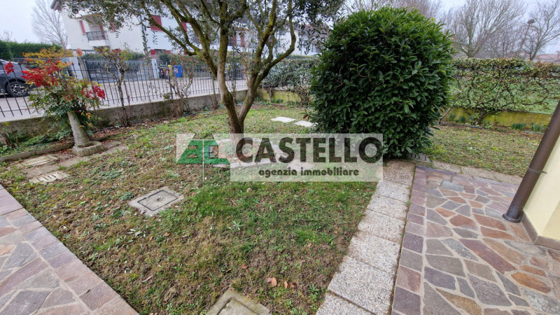 Bifamiliare recente con giardino in quartiere chiuso tra Campodarsego Sant’Andrea e Vigonza Codiv...