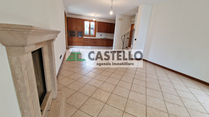 Bifamiliare recente con giardino in quartiere chiuso tra Campodarsego Sant’Andrea e Vigonza Codiv...