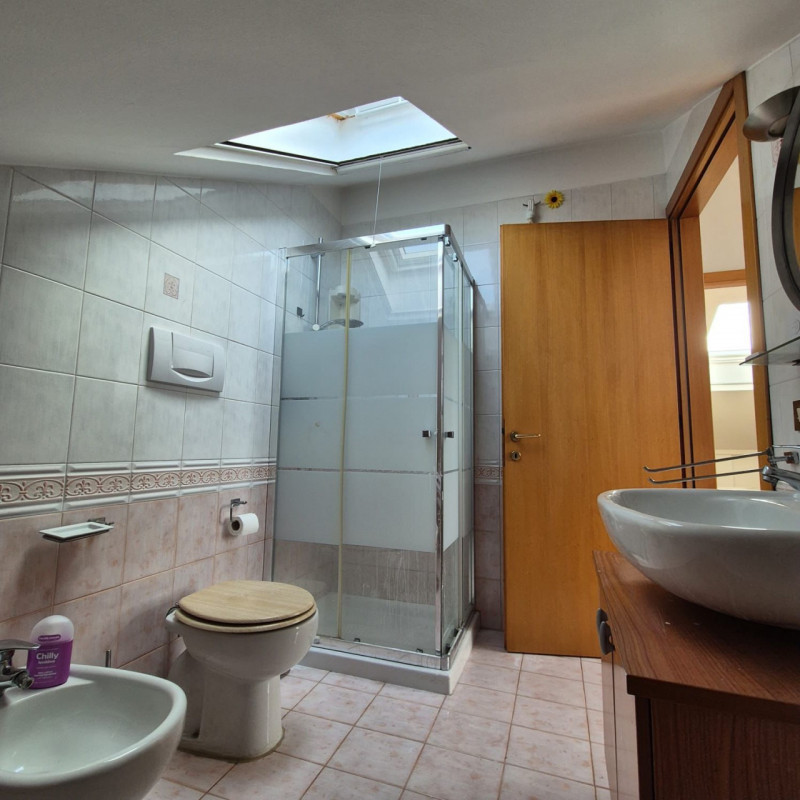 INFO E/O APPUNTAMENTO SOLO TRAMITE MAIL SULL' OFFERTA DI LOCAZIONE SOLO SE ANCORA DISPONIBILE. tg...