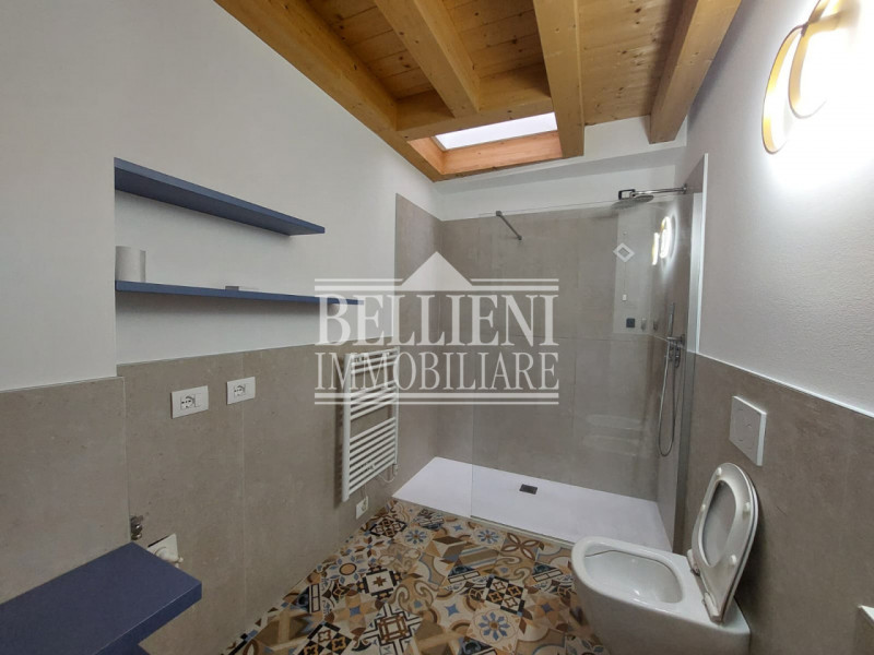 ARACELI: in posizione a pochi passi dal centro storico, proponiamo in locazione un moderno immobi...