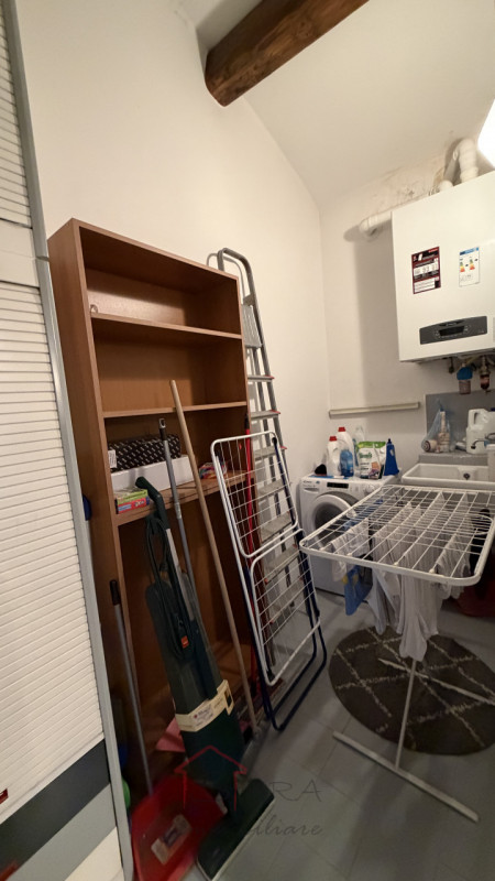 Sara Immobiliare è lieta di presentare un luminoso appartamento trilocale in affitto, situato nel...