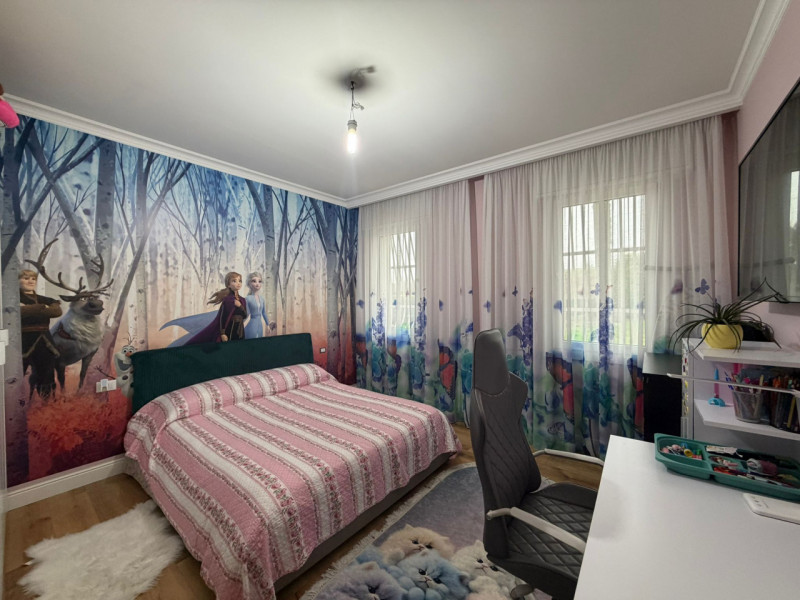 Proponiamo in vendita, nel cuore del Comune di Busa di Vigonza, una porzione di trifamiliare dist...