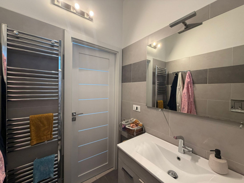 Proponiamo in vendita, nel cuore del Comune di Busa di Vigonza, una porzione di trifamiliare dist...