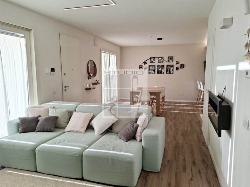 FUNZIONALE, LUMINOSA E SENZA SPESE: ti proponiamo l'immobile che tutti vogliono!

Costruita nel 2...