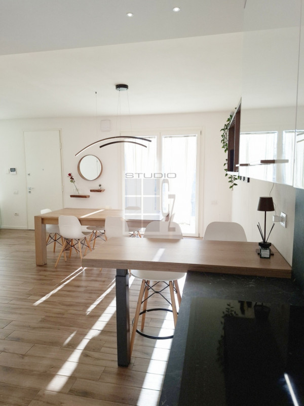 FUNZIONALE, LUMINOSA E SENZA SPESE: ti proponiamo l'immobile che tutti vogliono!

Costruita nel 2...