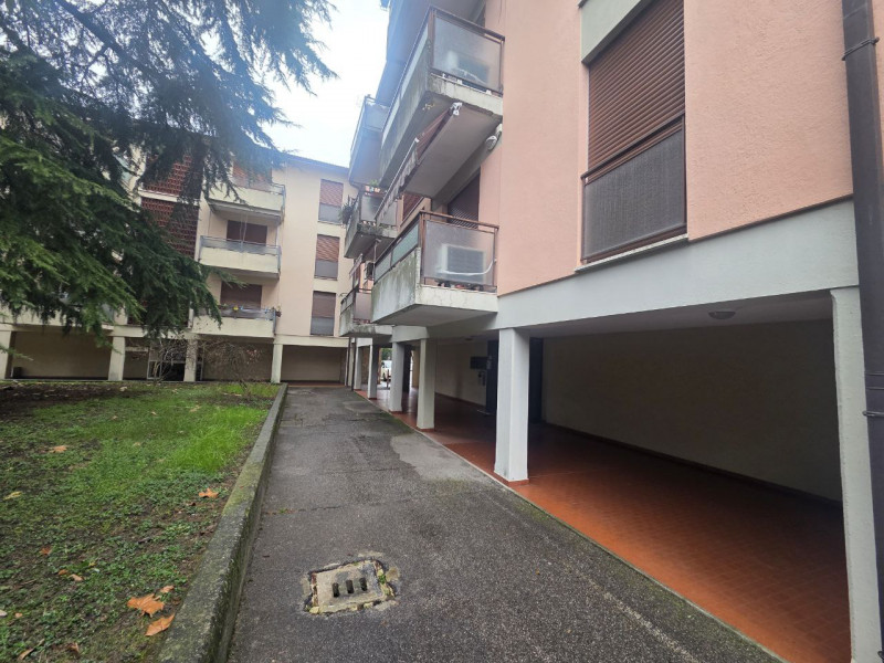 ASTA IMMOBILIARE - PADOVA Quartiere MORTISE, Via Alberto Villa Rivasanta, APPARTAMENTO al piano p...