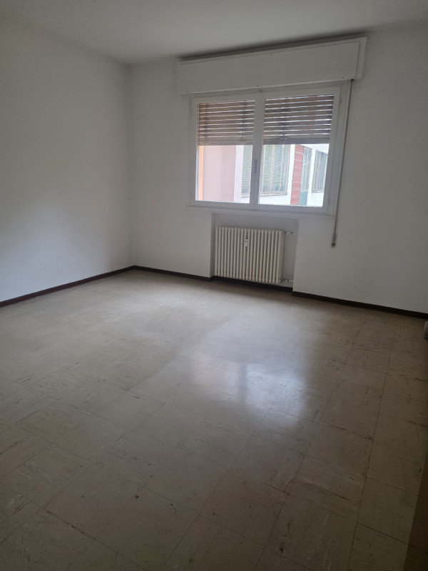 ASTA IMMOBILIARE - PADOVA Quartiere MORTISE, Via Alberto Villa Rivasanta, APPARTAMENTO al piano p...