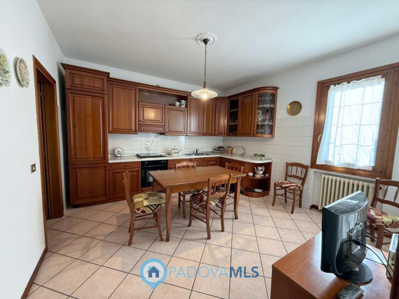 Immobile in esclusiva al Gruppo Padova MLS

Albignasego, in località Carpanedo, proponiamo una ca...