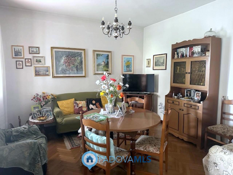 Immobile in esclusiva al Gruppo Padova MLS

Albignasego, in località Carpanedo, proponiamo una ca...