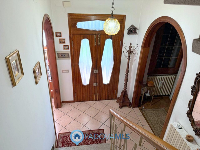 Immobile in esclusiva al Gruppo Padova MLS

Albignasego, in località Carpanedo, proponiamo una ca...