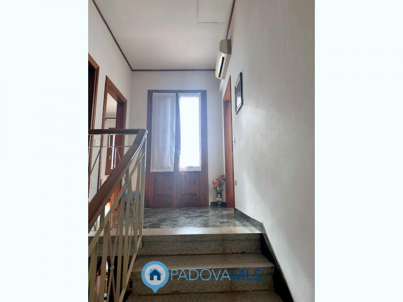 Immobile in esclusiva al Gruppo Padova MLS

Albignasego, in località Carpanedo, proponiamo una ca...