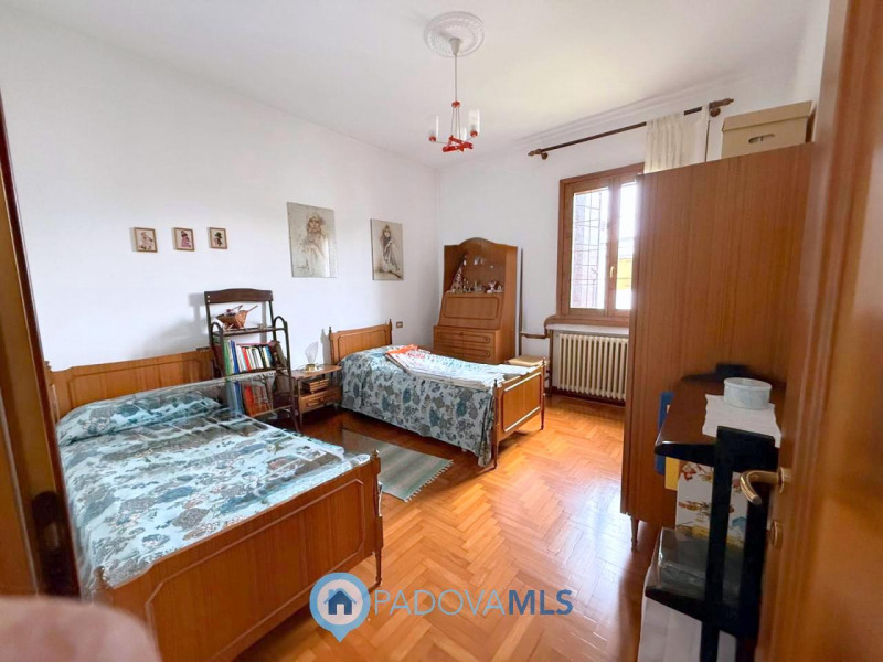 Immobile in esclusiva al Gruppo Padova MLS

Albignasego, in località Carpanedo, proponiamo una ca...