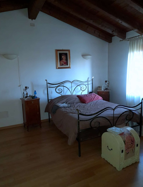 RIF. A.A.259-21

Vendita all'asta - abitazione unifamiliare su 2 livelli in data 07 aprile 2026

...