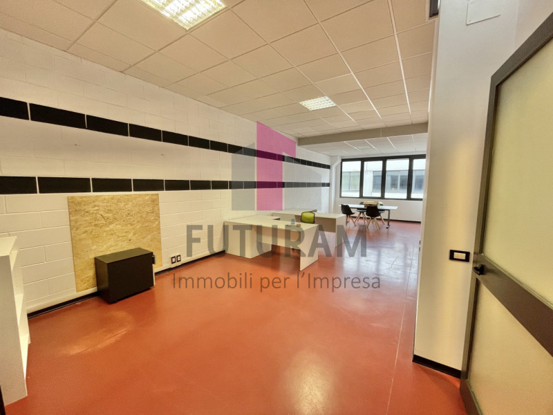 CAMISANO VICENTINO - 13FIL - PER INFO 0444/310220

Proponiamo in affitto un elegante ufficio di 5...